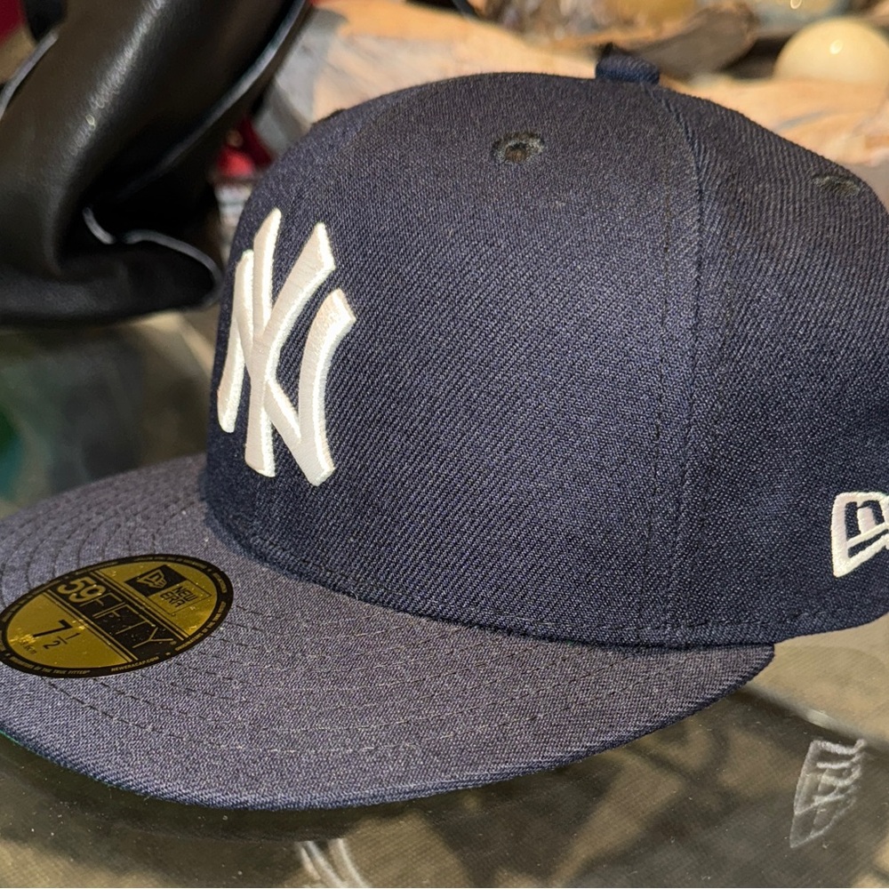 NewEra MoMA NewYork Yankees 59FIFTY Hat - Picture 2 of 15